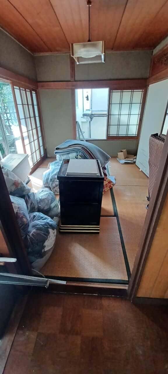 遺品整理の際に箪笥、衣類を処分