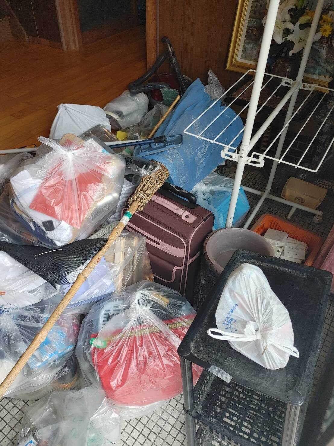 福岡市の不用品回収実績 (作業前)