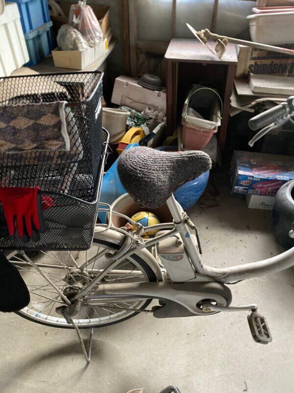庭の倉庫の中の不用品回収