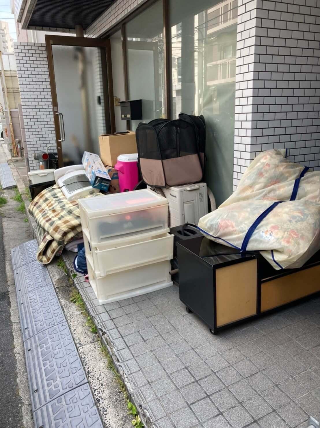 事務所片付けにともなう不用品回収