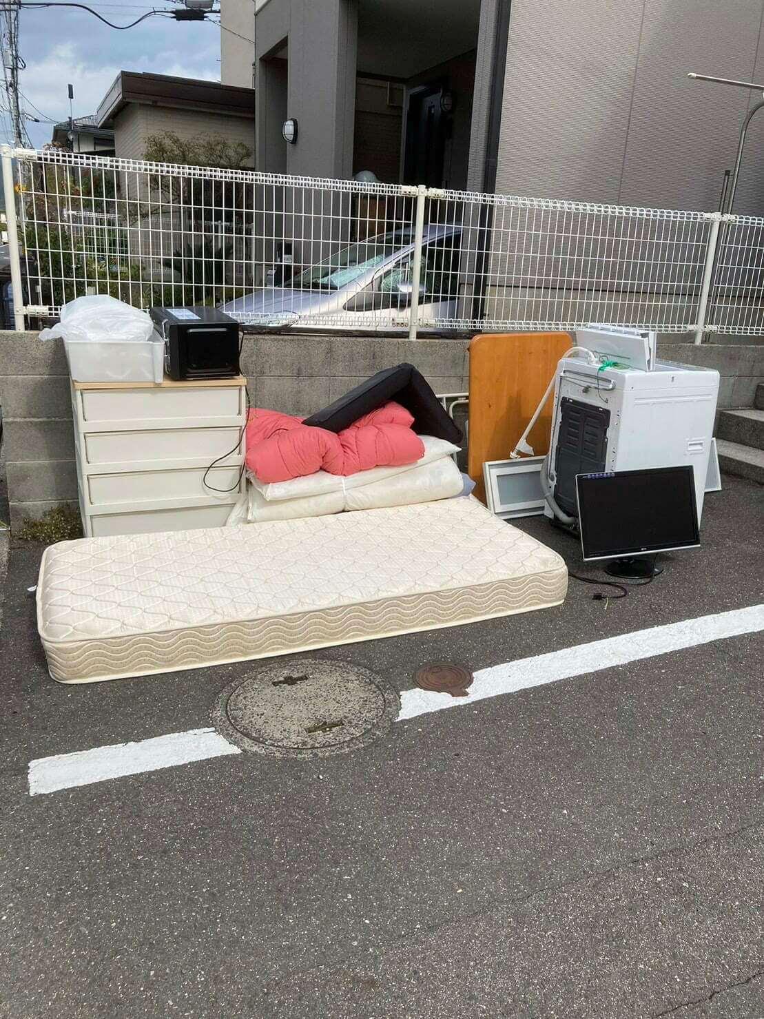 福山市の不用品回収実績 (作業前)