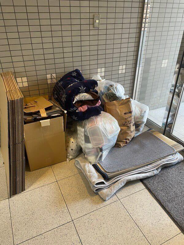 お引越しに伴うカーペットなどの不用品回収