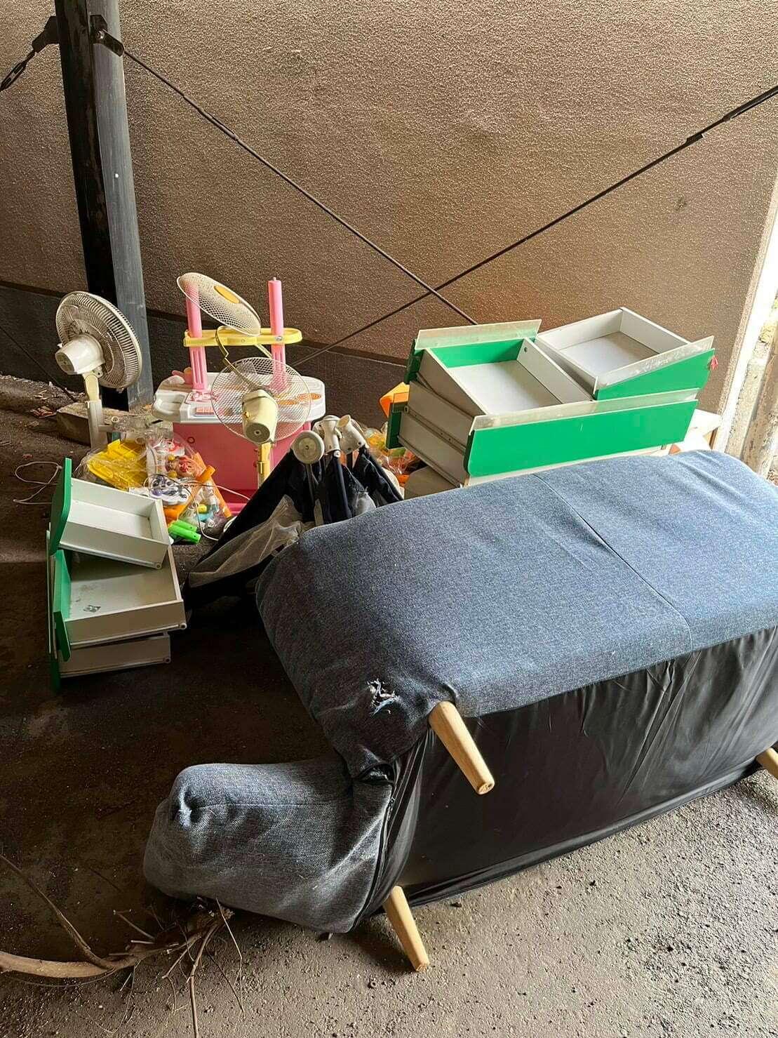 長年使用していなかったお部屋のソファーなど粗大ゴミ回収