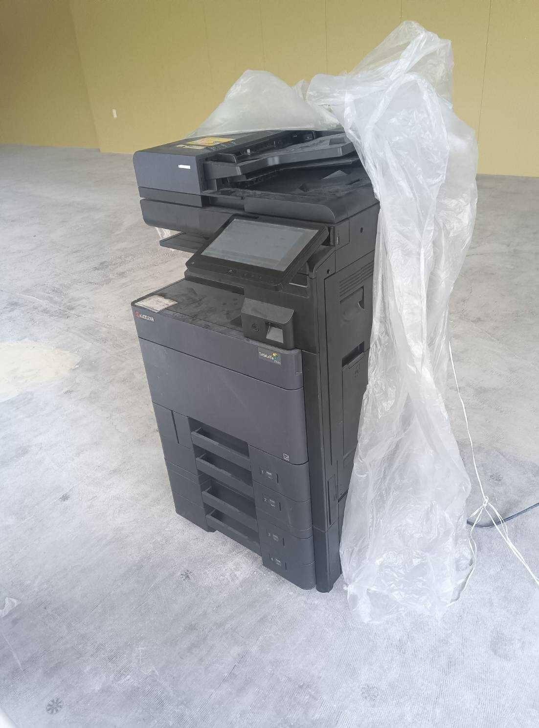 店舗閉鎖に伴い業務用コピー機の処分
