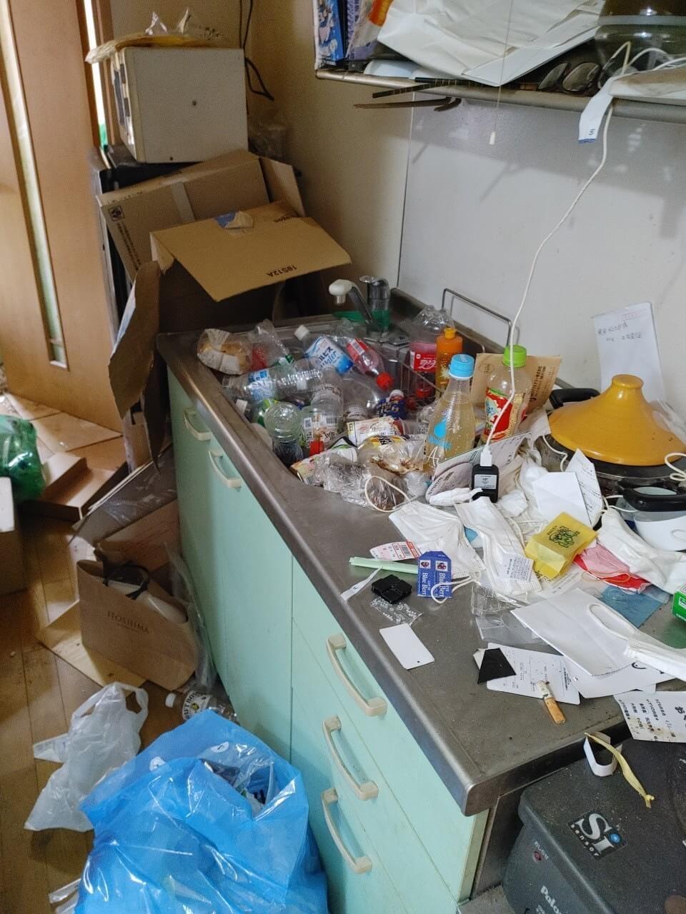 ゴミ屋敷片付けを退去寸前に！