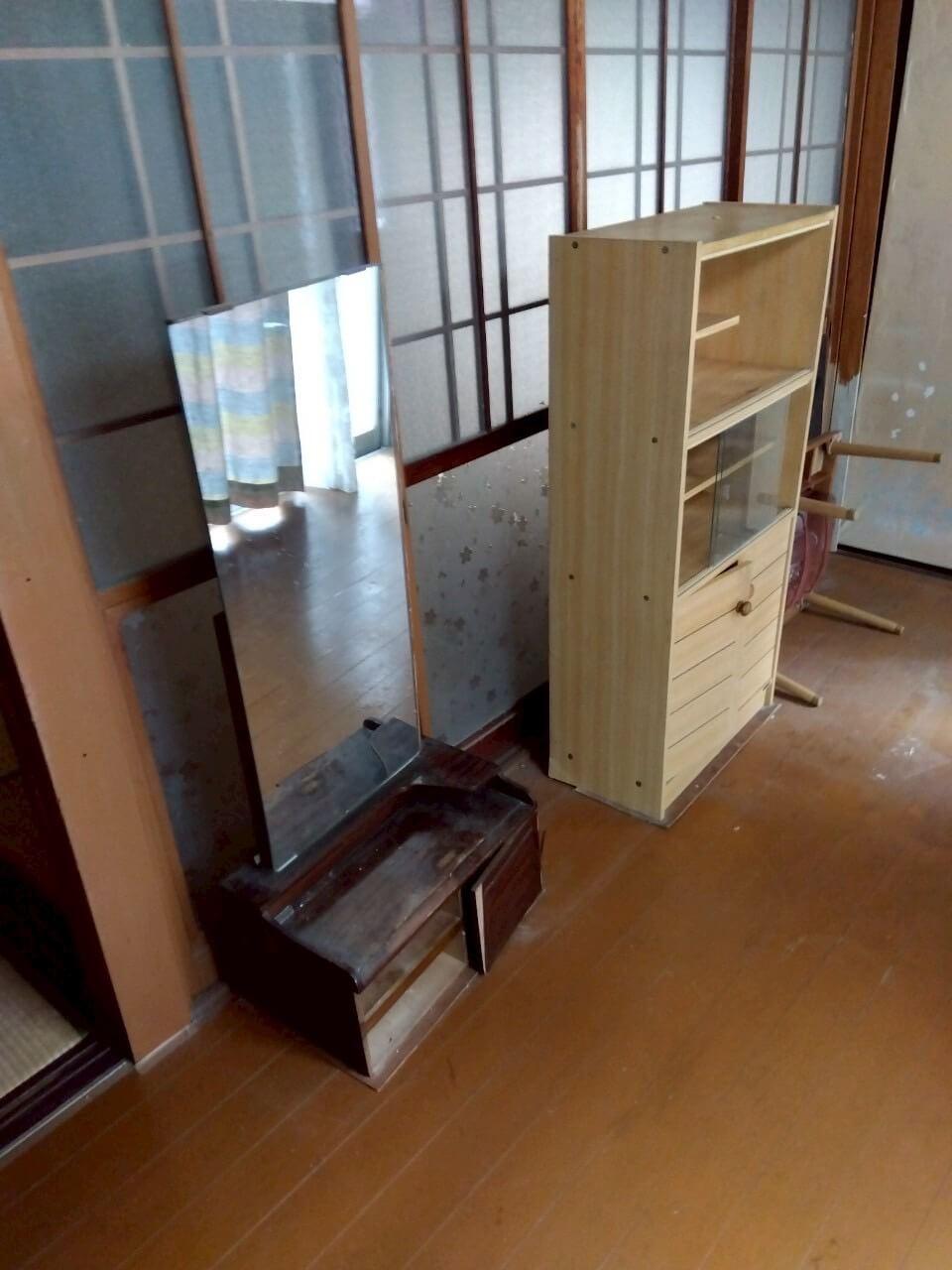 空き家片付け時に古い不用品回収ご相談
