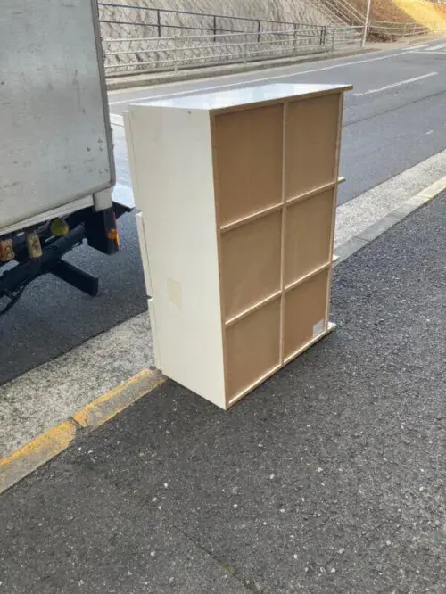 お引越しに伴い整理タンスを不用品回収