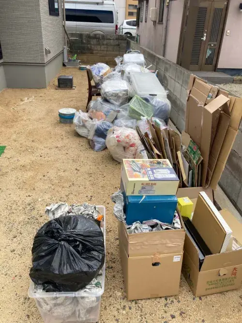 まとめたゴミ袋や大量のダンボールなどの不用品回収!